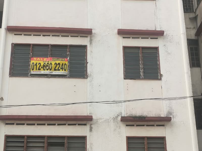 Rumah Flat untuk Dijual di Subang Perdana Goodyear Court 9 - Khong T.K - Exterior - PropertyGuru.com.my