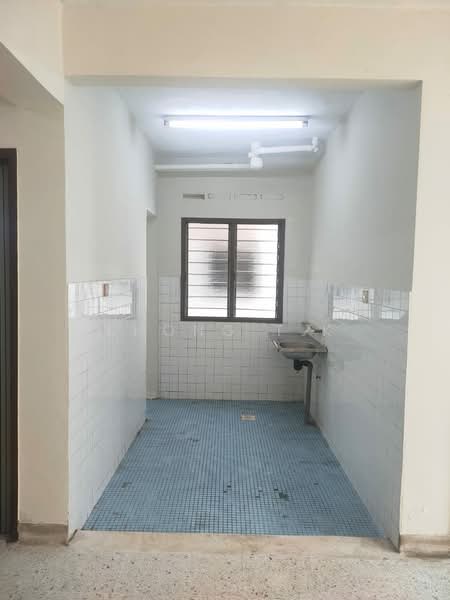 Rumah Flat untuk Dijual di Subang Perdana Goodyear Court 9 - Khong T.K - Kitchen - PropertyGuru.com.my