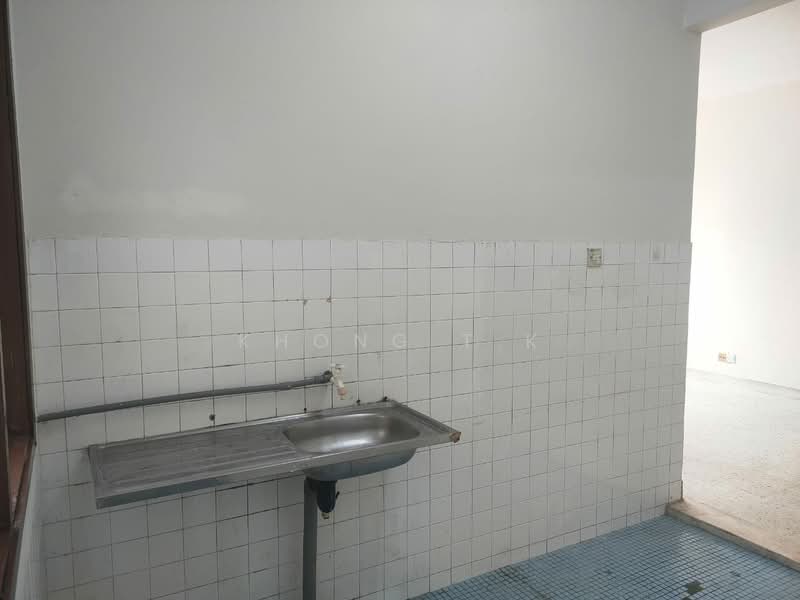 Rumah Flat untuk Dijual di Subang Perdana Goodyear Court 9 - Khong T.K - Kitchen - PropertyGuru.com.my