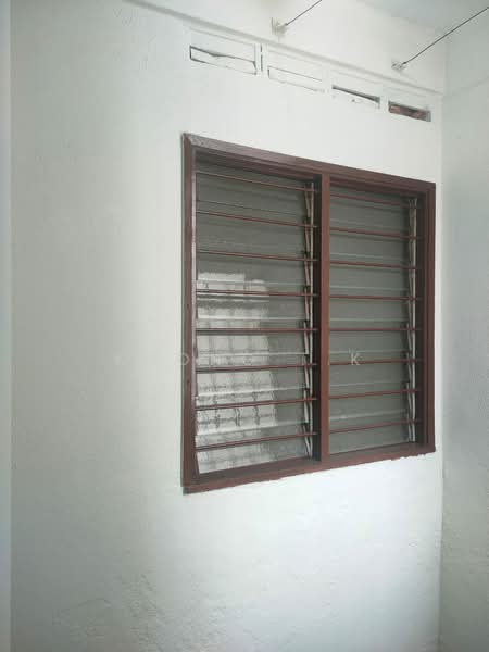 Rumah Flat untuk Dijual di Subang Perdana Goodyear Court 9 - Khong T.K - Yard - PropertyGuru.com.my