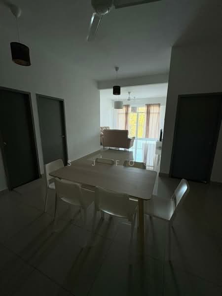 Kondominium untuk Dijual di Setia Pinnacle - S J Foo - Living Room - PropertyGuru.com.my