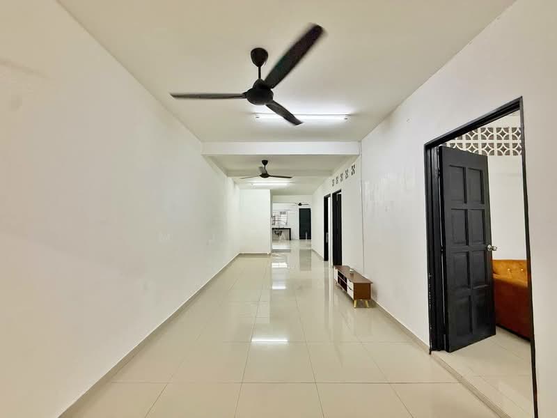 Rumah Teres 1 Tingkat untuk Disewa di Taman Greenwood (Batu Caves) - M.J Zairin - Corridor - PropertyGuru.com.my