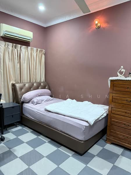 Rumah Banglo untuk Dijual di Taman Bukit Cheras (Cheras) - Wan Jia Shun - Bedroom - PropertyGuru.com.my