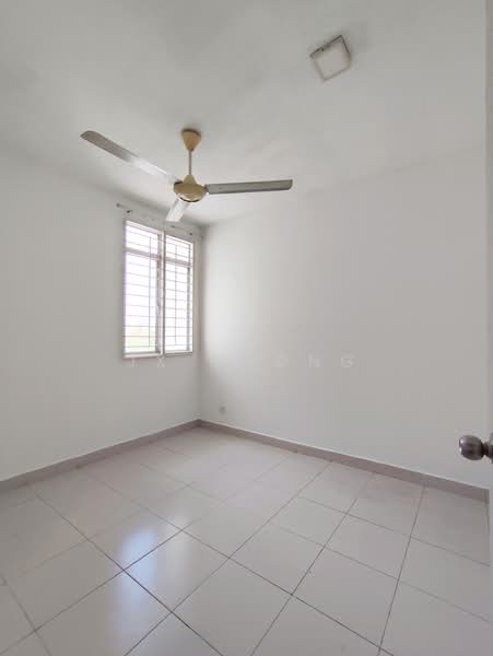 Pangsapuri untuk Disewa di D'Cerrum Apartment - JX Chong - Bedroom - PropertyGuru.com.my