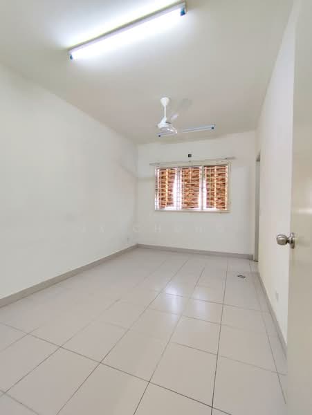 Pangsapuri untuk Disewa di D'Cerrum Apartment - JX Chong - Bedroom - PropertyGuru.com.my