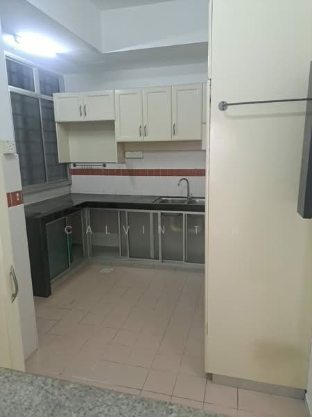 Kondominium untuk Dijual di Lakes Condominiums / Pangsapuri Tasik - Calvin Tan - Kitchen - PropertyGuru.com.my