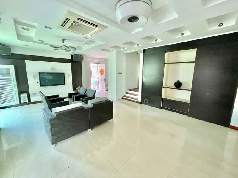 Semi-Detached House for Sale in Bayan Lepas (Penang) - S J Foo - Living Room - PropertyGuru.com.my