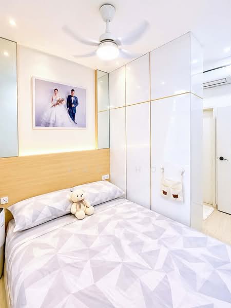 Service Residence for Sale at D'Summit Residences - Karl Ho - Bedroom - PropertyGuru.com.my