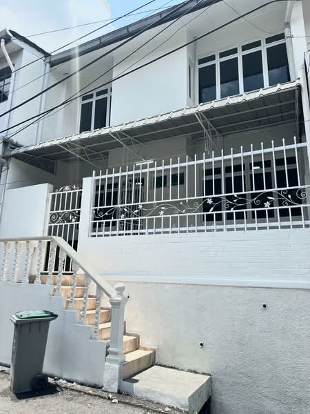 Rumah Teres 2 Tingkat untuk Dijual di Taman Perling (Perling) - Jeff Ang - Exterior - PropertyGuru.com.my