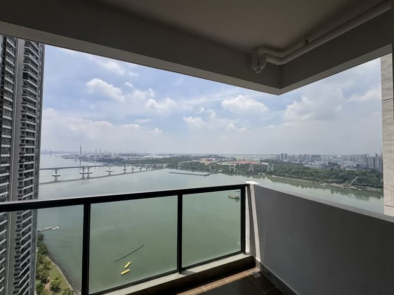 Kondominium untuk Dijual di R&F Princess Cove Phase 2-Seine Region - Eddie Chan - Balcony - PropertyGuru.com.my