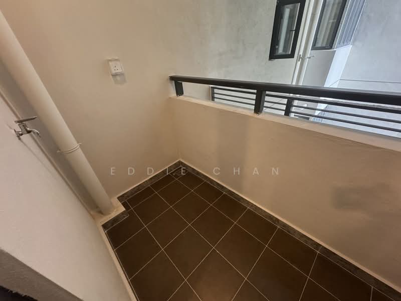 Kondominium untuk Dijual di R&F Princess Cove Phase 2-Seine Region - Eddie Chan - Balcony - PropertyGuru.com.my