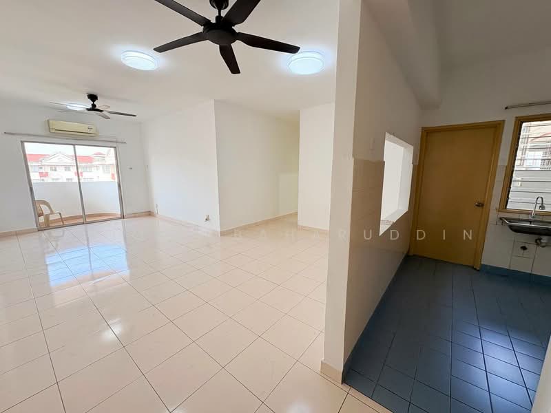 Pangsapuri untuk Dijual di Melur Apartment - Afiqah Baharuddin - Living Room - PropertyGuru.com.my