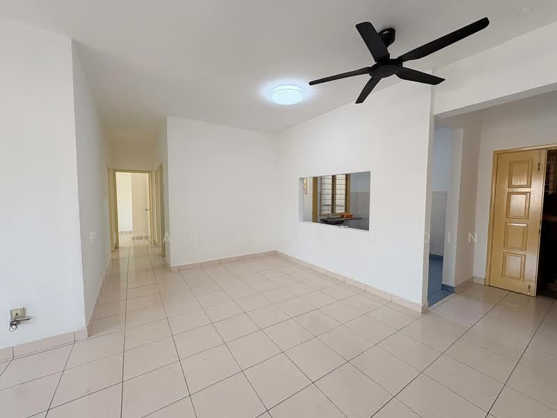 Pangsapuri untuk Dijual di Melur Apartment - Afiqah Baharuddin - Living Room - PropertyGuru.com.my