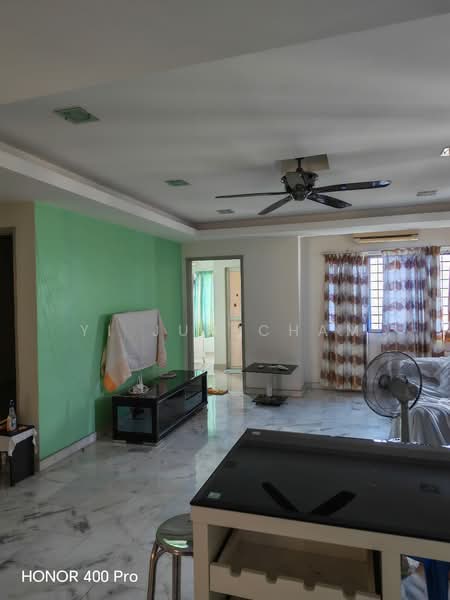 Apartment for Sale at Perdana Puri - Yi Jun Cham - Living Room - PropertyGuru.com.my