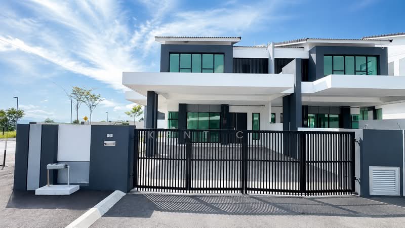 Semi-Detached House for Sale in Bandar Lahat Mines (Lahat) - Kent C - PropertyGuru.com.my