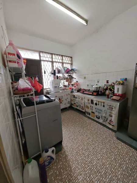 Rumah Teres 2 Tingkat untuk Dijual di Taman Perling (Perling) - Jeff Ang - Kitchen - PropertyGuru.com.my