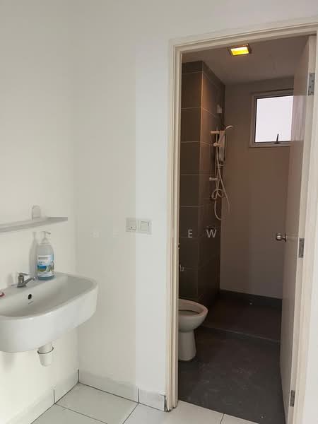 Condominium for Sale at Elit Heights @ Bayan City - Ben Hew - Bathroom - PropertyGuru.com.my