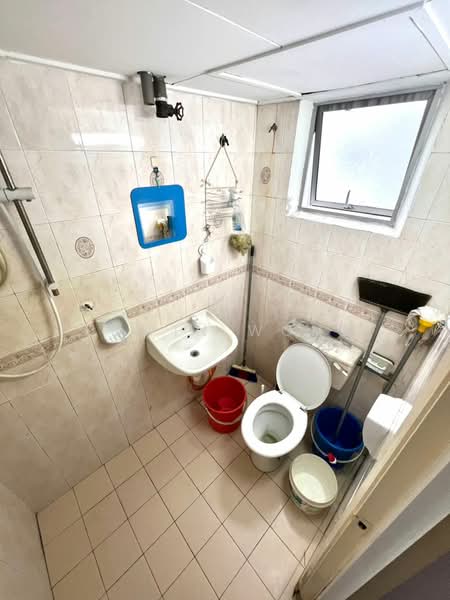 Apartment for Sale at Subang Perdana Goodyear Court 10 - Edwin Wong - Bathroom - PropertyGuru.com.my
