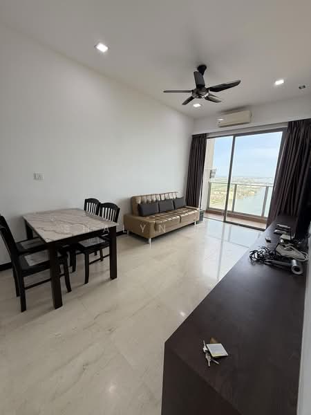 Kondominium untuk Dijual di Silverscape Residences - Shalyn Tan - Living Room - PropertyGuru.com.my