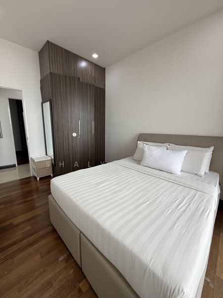 Kondominium untuk Dijual di Silverscape Residences - Shalyn Tan - Bedroom - PropertyGuru.com.my