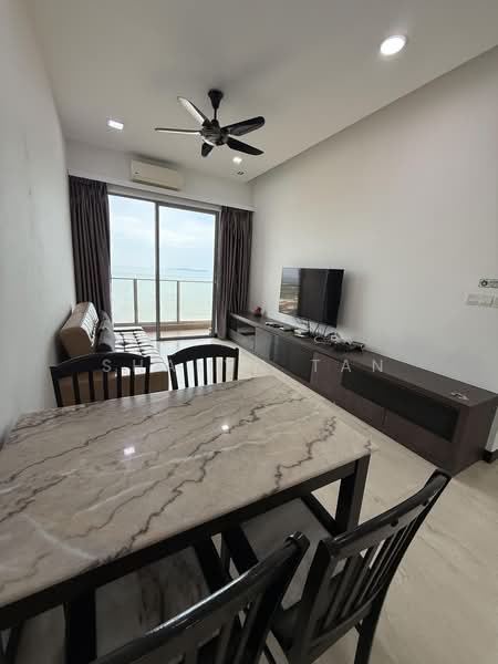 Kondominium untuk Dijual di Silverscape Residences - Shalyn Tan - Living Room - PropertyGuru.com.my