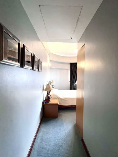 Kondominium untuk Dijual di Villa Puteri - Sherry Lee - Corridor - PropertyGuru.com.my