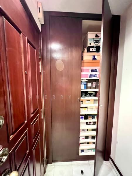 Kondominium untuk Dijual di Villa Puteri - Sherry Lee - Entrance - PropertyGuru.com.my