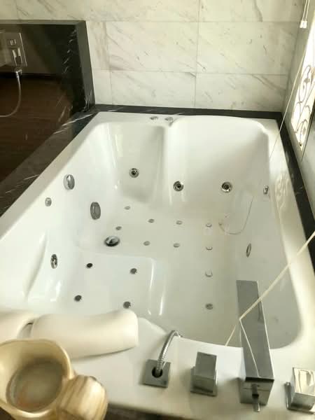 3-storey Terraced House for Sale in Taman Tasik Indah Mewah (Batu) - Kelly Kok - PropertyGuru.com.my
