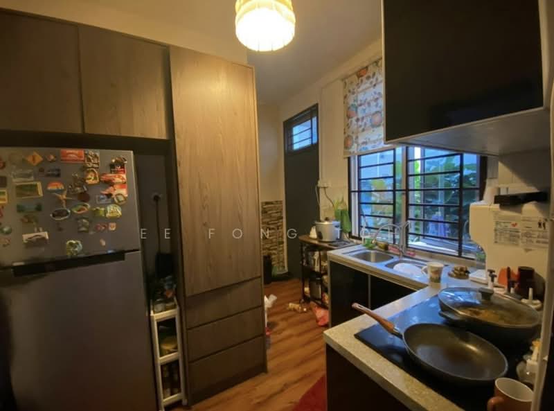 Semi-Detached House for Sale in Mutiara Rini (Skudai) - Ee Fong Toh - Kitchen - PropertyGuru.com.my