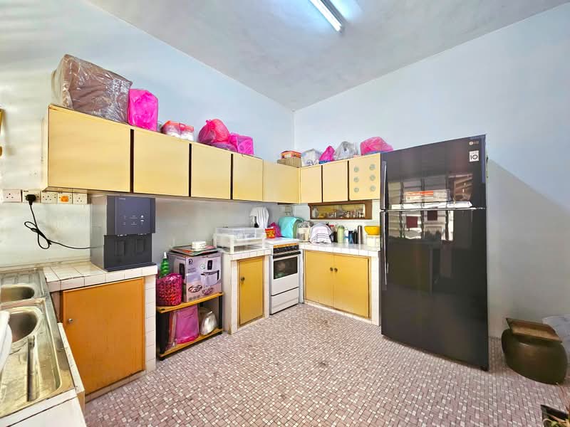 Rumah Teres 2 Tingkat untuk Dijual di Jelutong (Penang) - Jin Chuah - Kitchen - PropertyGuru.com.my
