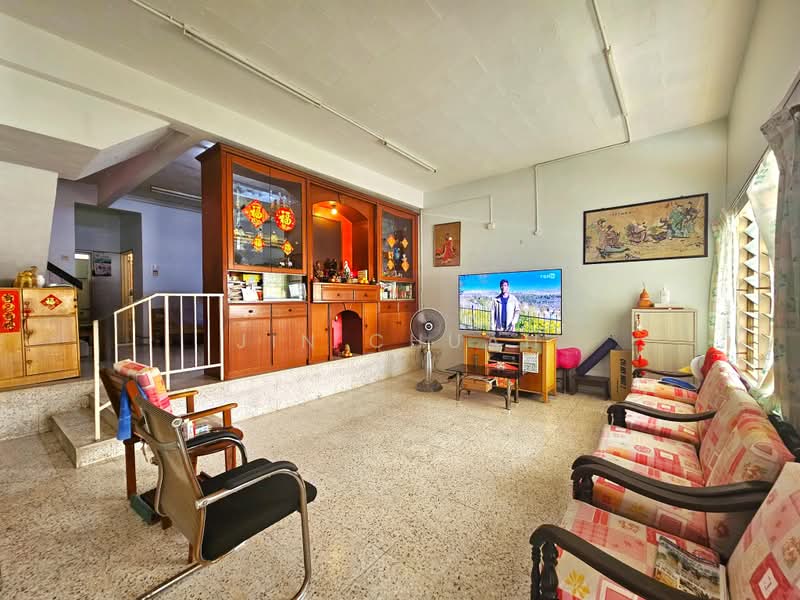 Rumah Teres 2 Tingkat untuk Dijual di Jelutong (Penang) - Jin Chuah - Living Room - PropertyGuru.com.my
