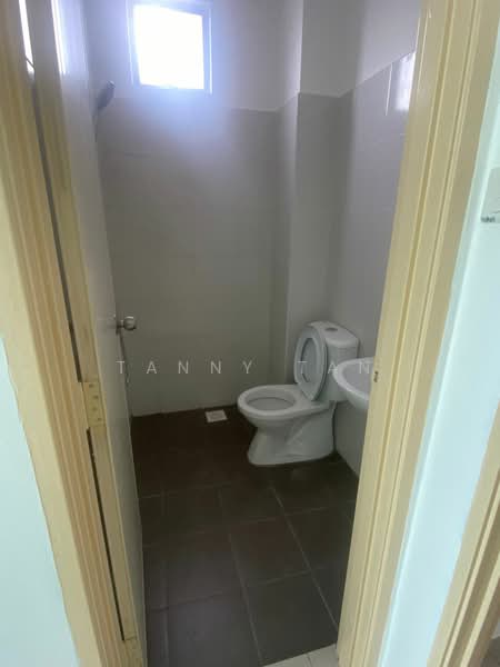 Apartment for Sale at Seri Molek Perdana - Tanny Tan - Bathroom - PropertyGuru.com.my
