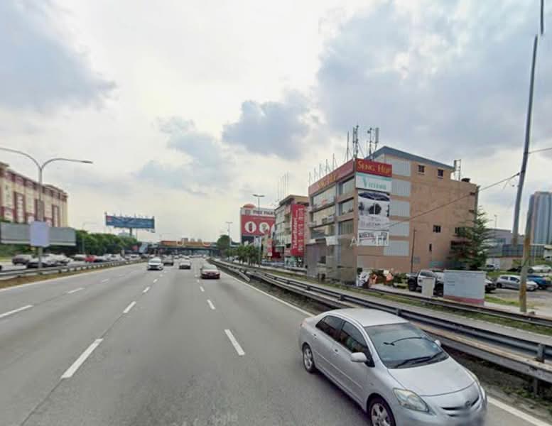 Shop for Rent in Sungai Way Free Indsutrial Zone (Petaling Jaya) - Eugene Yap - Exterior - PropertyGuru.com.my