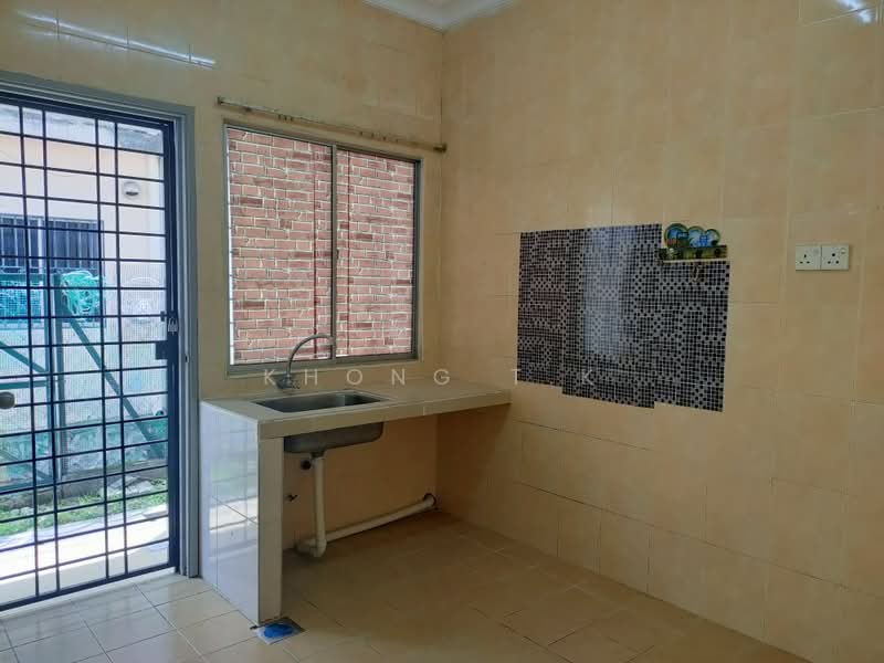 Rumah Teres 2 Tingkat untuk Dijual di Taman Perindustrian Sime Uep (Subang Jaya) - Khong T.K - Kitchen - PropertyGuru.com.my