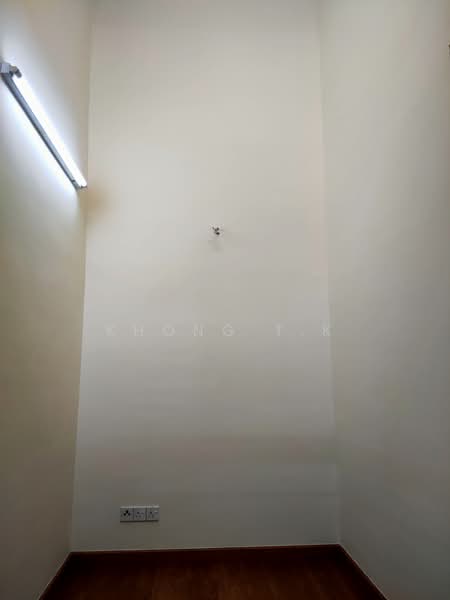 Rumah Teres 2 Tingkat untuk Dijual di Taman Perindustrian Sime Uep (Subang Jaya) - Khong T.K - Family Area - PropertyGuru.com.my