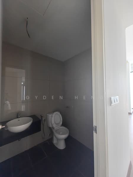 Condominium for Sale at The Elysia Park Residence - Gyden Heng - Bathroom - PropertyGuru.com.my