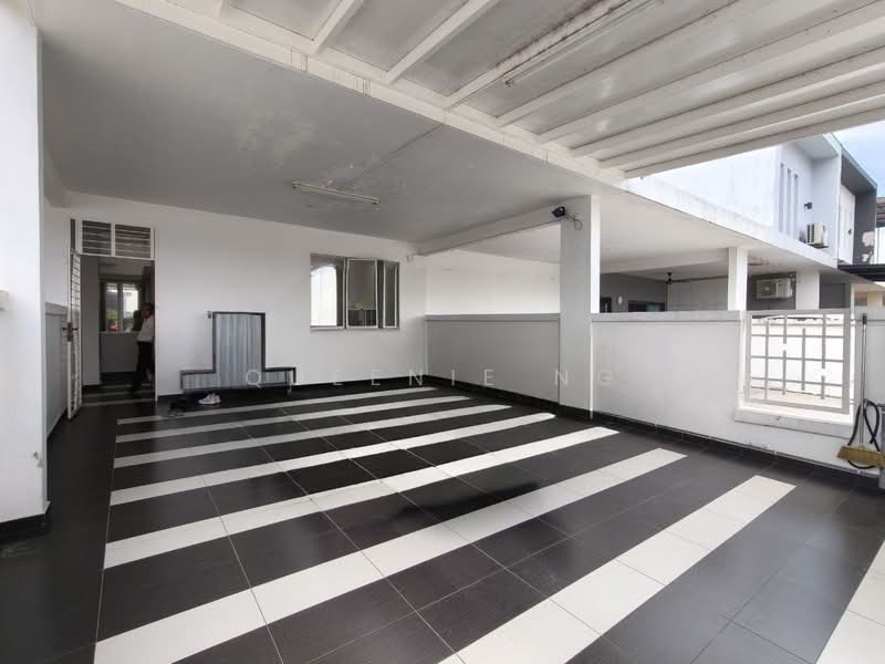 Rumah Teres 2 Tingkat untuk Disewa di Setia Tropika (Johor Bahru) - Queenie Ng - Exterior - PropertyGuru.com.my