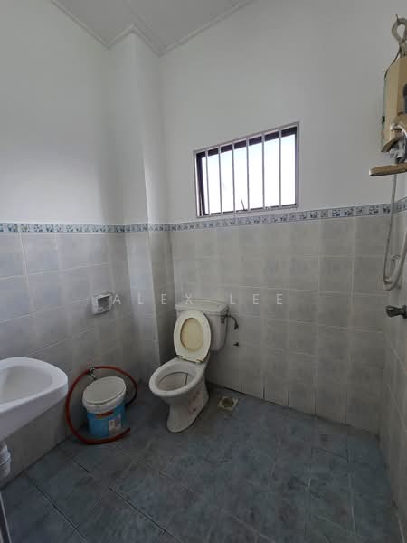 2-storey Terraced House for Sale in Bandar Puteri Klang (Klang) - Alex Lee - Bathroom - PropertyGuru.com.my