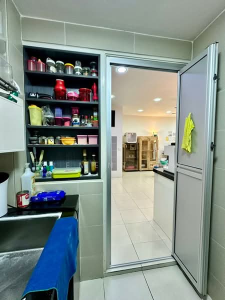 Pangsapuri untuk Dijual di Seri Kasturi Apartments - Clement Yew - Kitchen - PropertyGuru.com.my