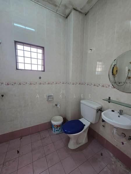 2-storey Terraced House for Sale in Bandar Puteri Klang (Klang) - Alex Lee - Bathroom - PropertyGuru.com.my