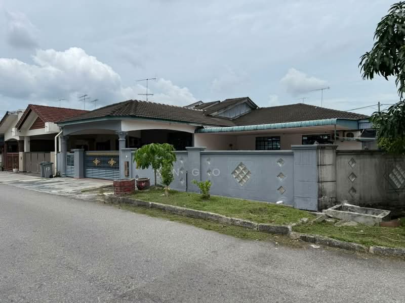 Rumah Teres 1 Tingkat untuk Dijual di Taman Maju (Batu Pahat) - NGO - Exterior - PropertyGuru.com.my