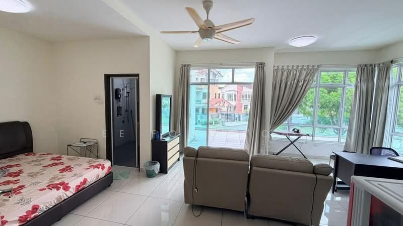 Semi-Detached House for Sale in Taman Universiti (Skudai) - Ee Fong Toh - Living Room - PropertyGuru.com.my