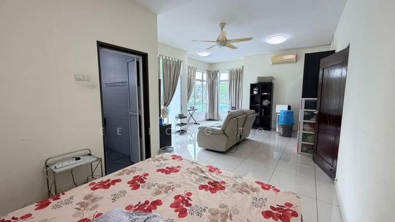 Semi-Detached House for Sale in Taman Universiti (Skudai) - Ee Fong Toh - Bedroom - PropertyGuru.com.my