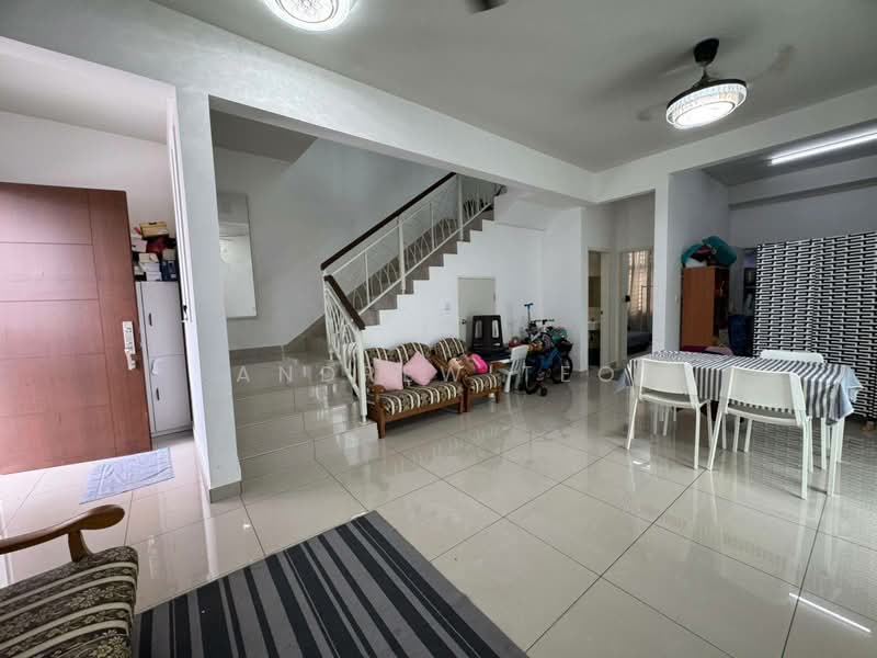 2-storey Terraced House for Sale in Taman Seri Austin (Tebrau) - Andrew Teo - Living Room - PropertyGuru.com.my