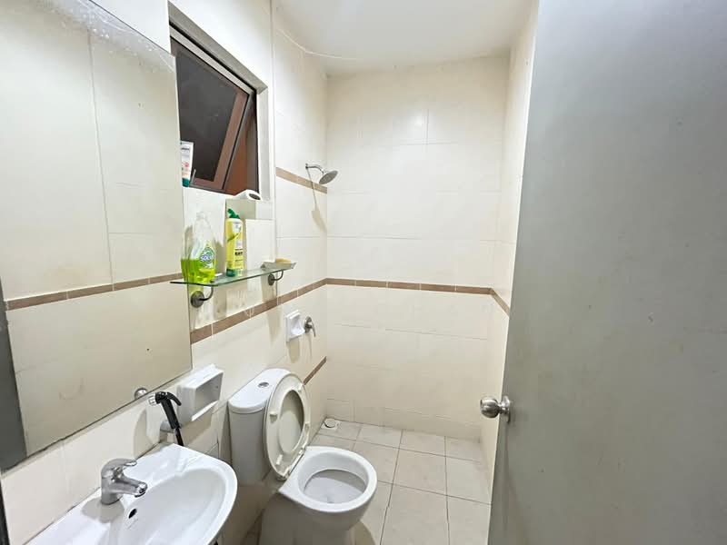 Terraced House for Sale in Bandar Bukit Puchong (Puchong) - Kuro Chan - Bathroom - PropertyGuru.com.my