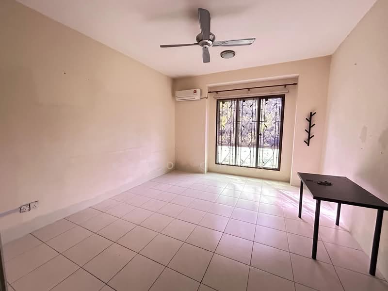 Terraced House for Sale in Bandar Bukit Puchong (Puchong) - Kuro Chan - Interior - PropertyGuru.com.my