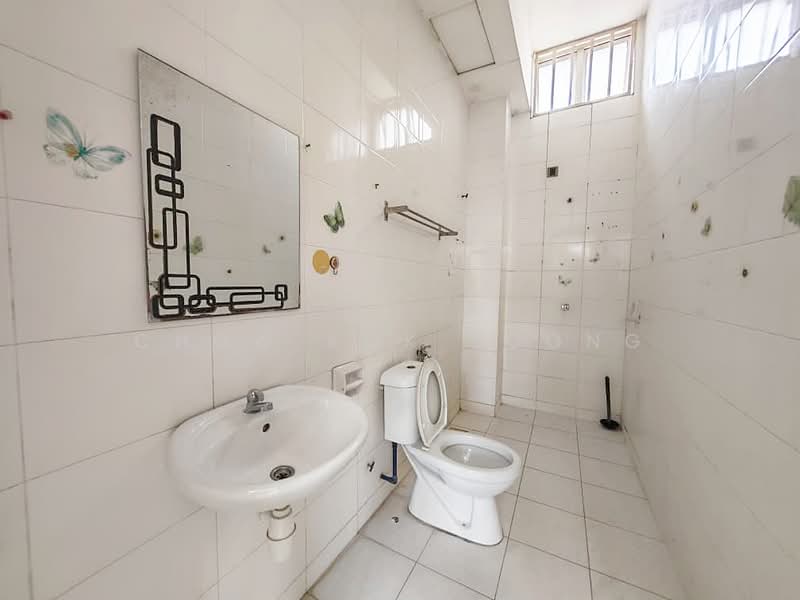 2-storey Terraced House for Sale in Puchong (Selangor) - Chow Kok Toong - Bathroom - PropertyGuru.com.my