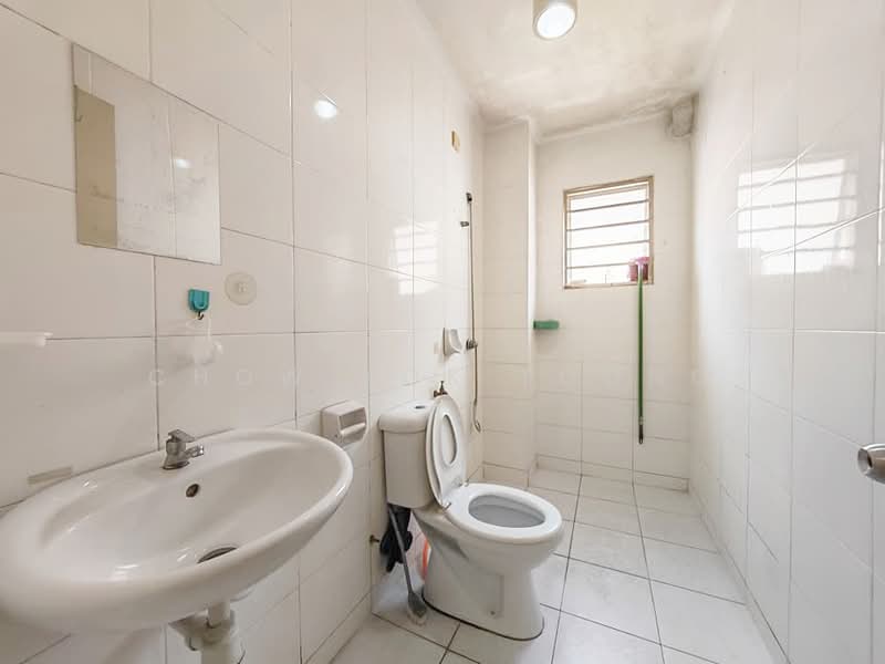 2-storey Terraced House for Sale in Puchong (Selangor) - Chow Kok Toong - Bathroom - PropertyGuru.com.my