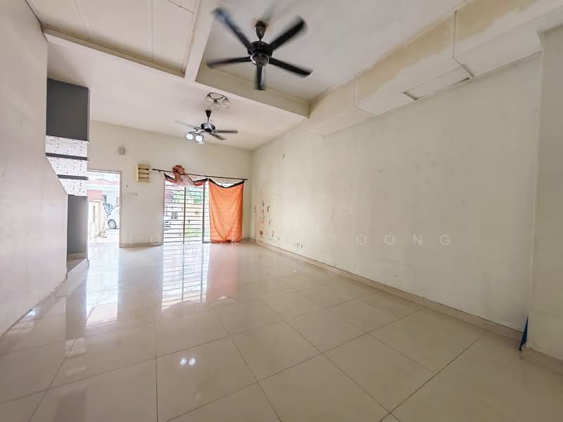 2-storey Terraced House for Sale in Puchong (Selangor) - Chow Kok Toong - Living Room - PropertyGuru.com.my