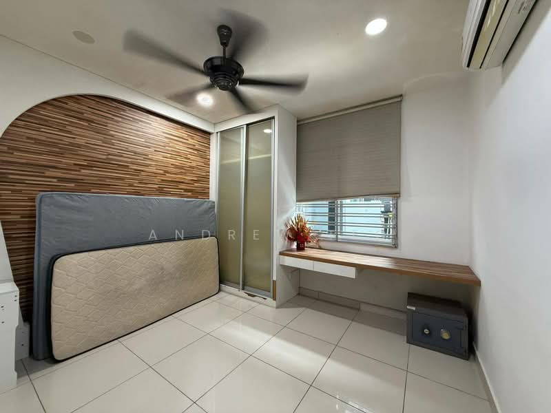 Rumah Kluster untuk Dijual di Taman Gaya (Ulu Tiram) - Andrew Teo - Bedroom - PropertyGuru.com.my